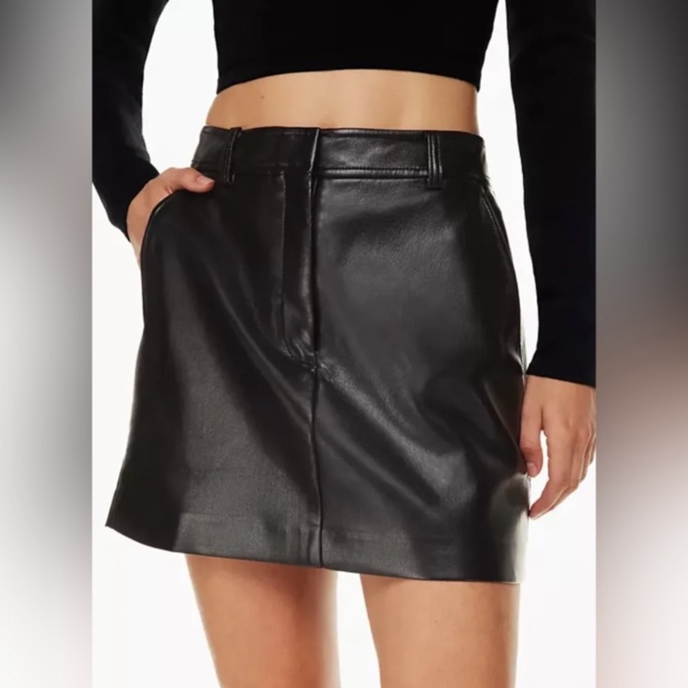 Aritzia Babaton Black Vegan Leather ‘Chisel’ Skirt Size 4